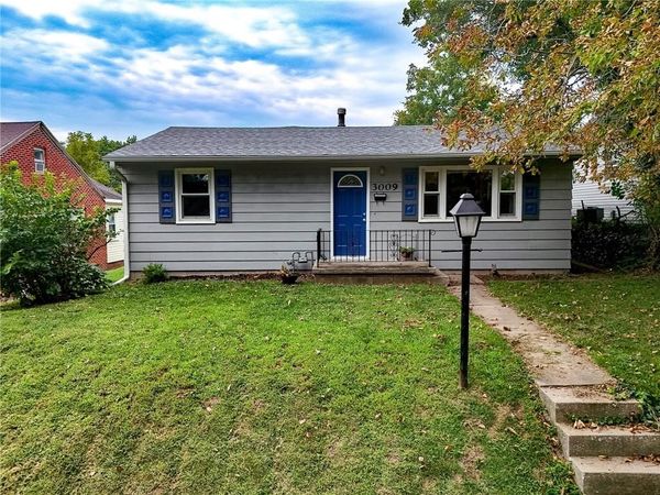 3009 Locust Street, St Joseph, MO 64501