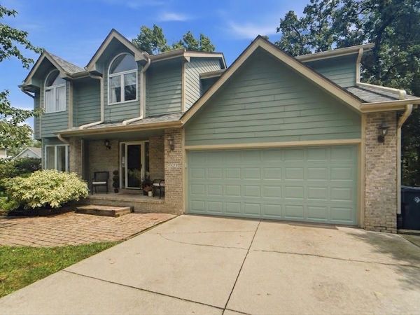 4829 64th Street, Urbandale, IA 50322