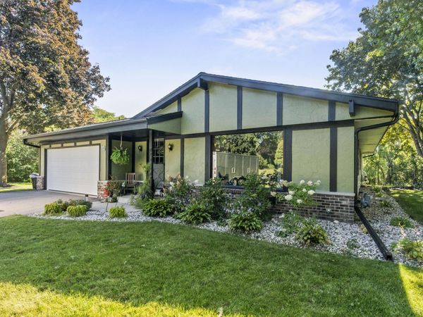W247N9556 Norwauk Ct, Lisbon, WI 53017