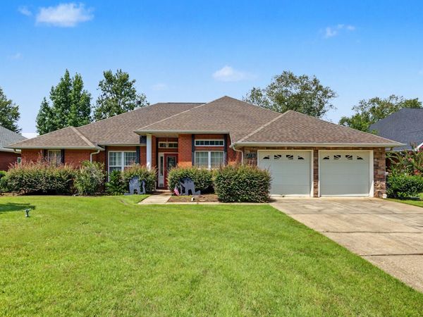5732 Dunbar Circle, Milton, FL 32583
