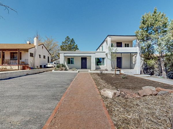 211 Amherst Drive SE, Albuquerque, NM 87106