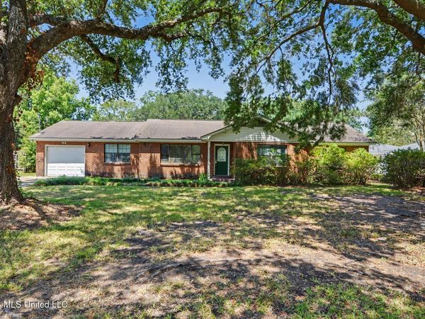 64 52nd Street, Gulfport, MS 39507