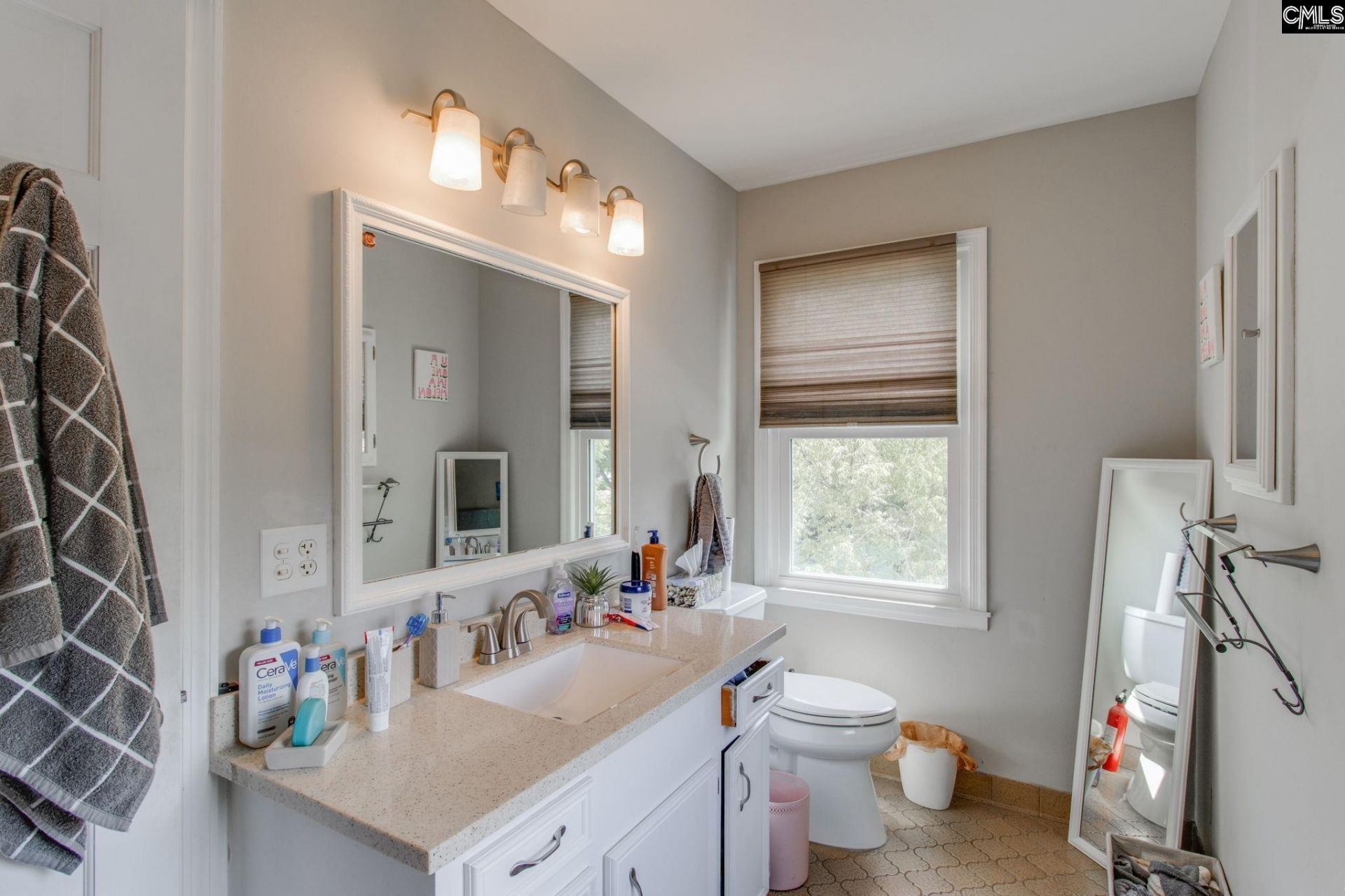 435 Barnwell Street Photo 21
