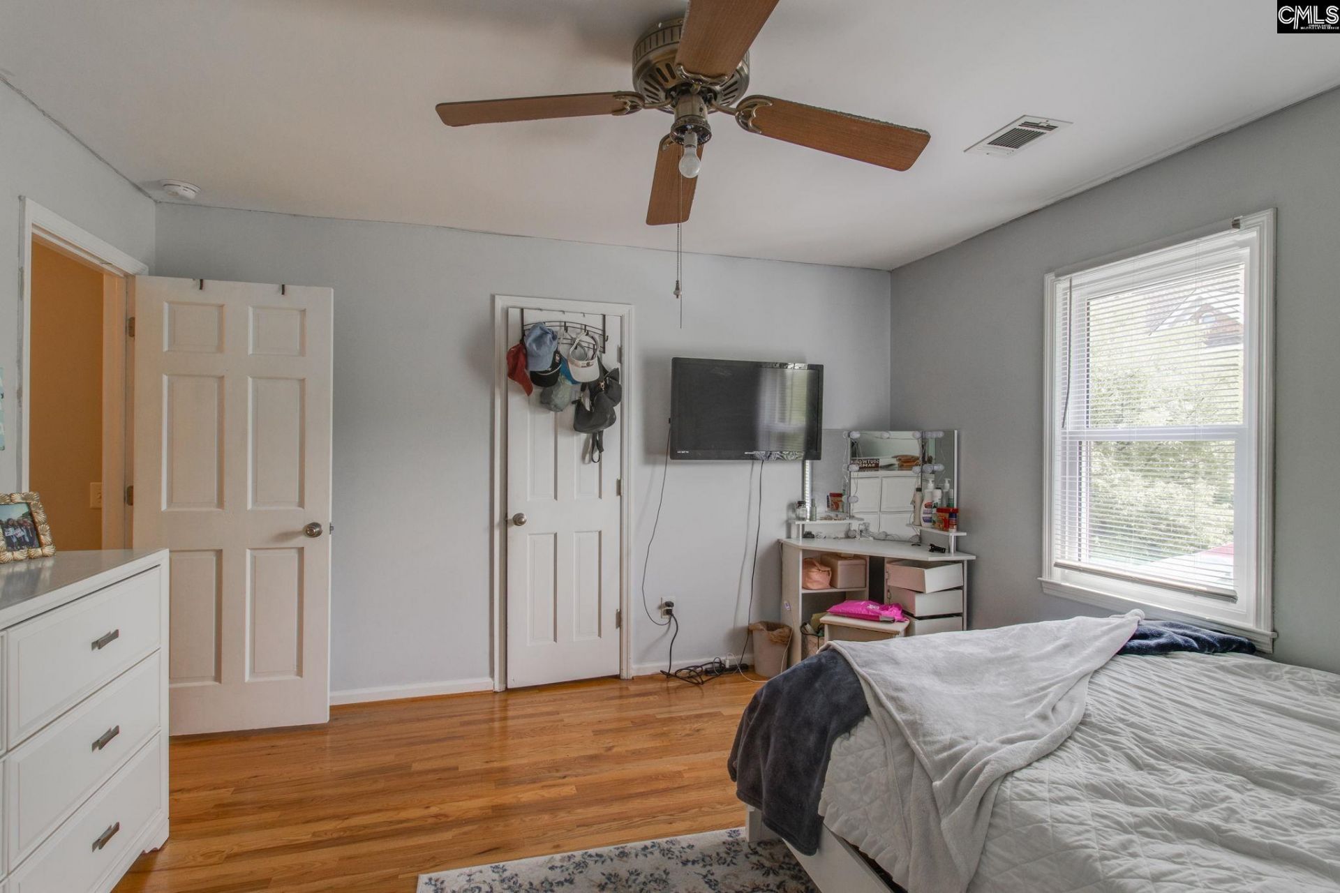 435 Barnwell Street Photo 24