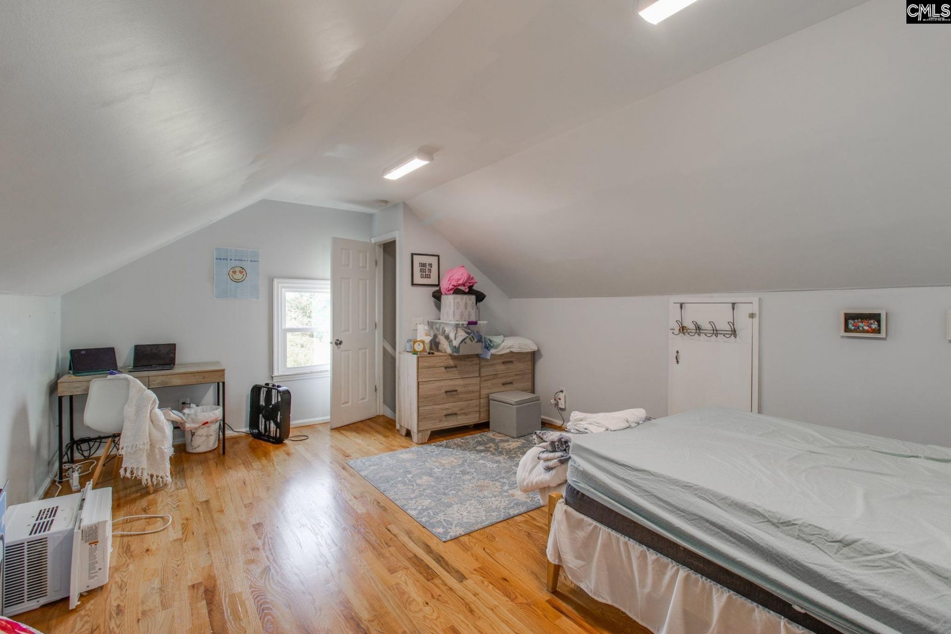 435 Barnwell Street Photo 36