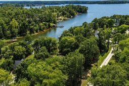 505 Crosswinds Court  photo 4