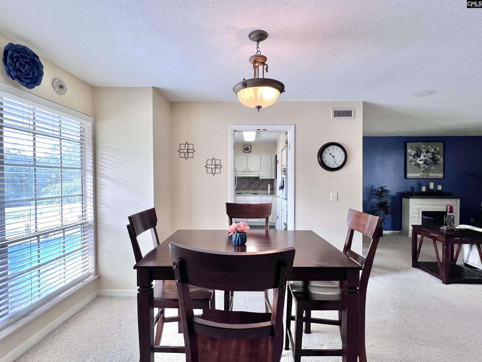 3600 Chateau Drive  Photo 10