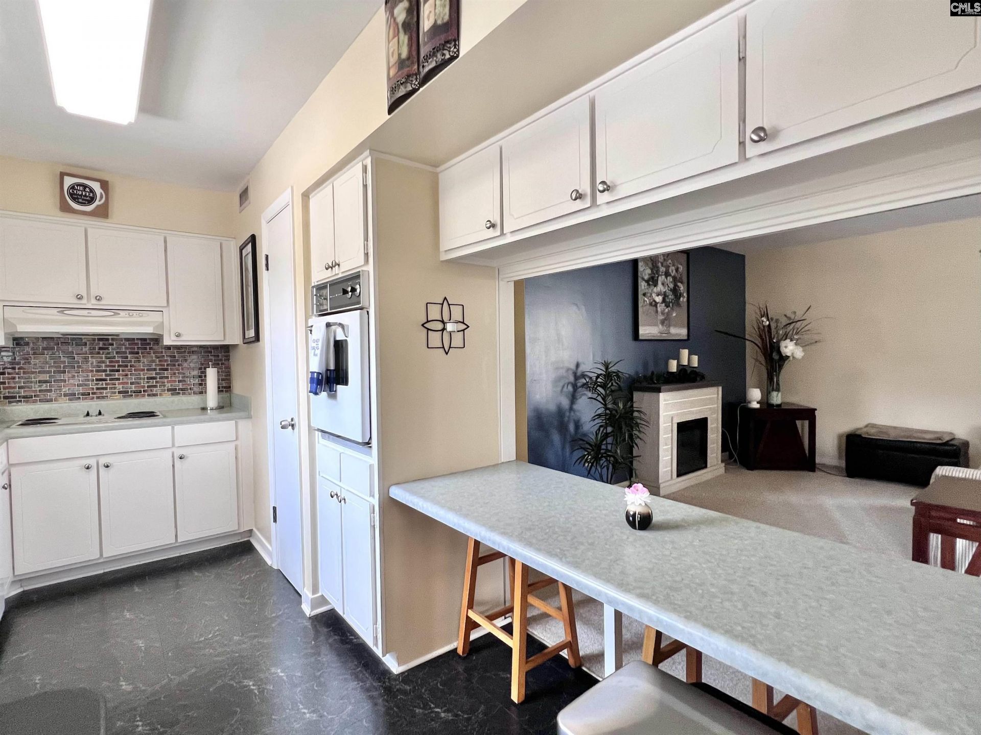 3600 Chateau Drive  Photo 14