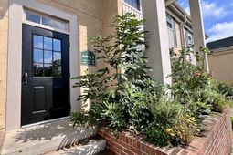 3600 Chateau Drive  photo 4