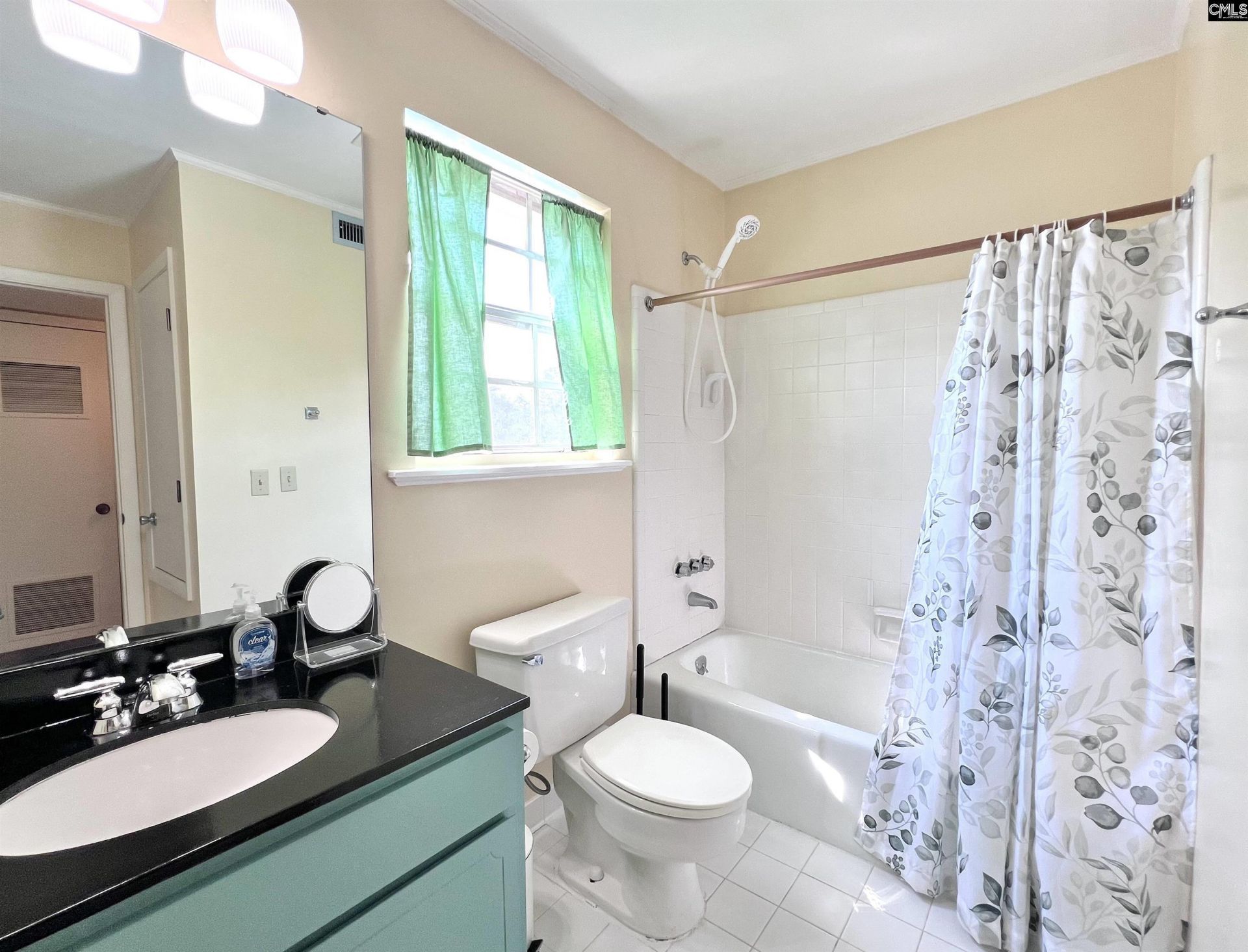 3600 Chateau Drive  Photo 32