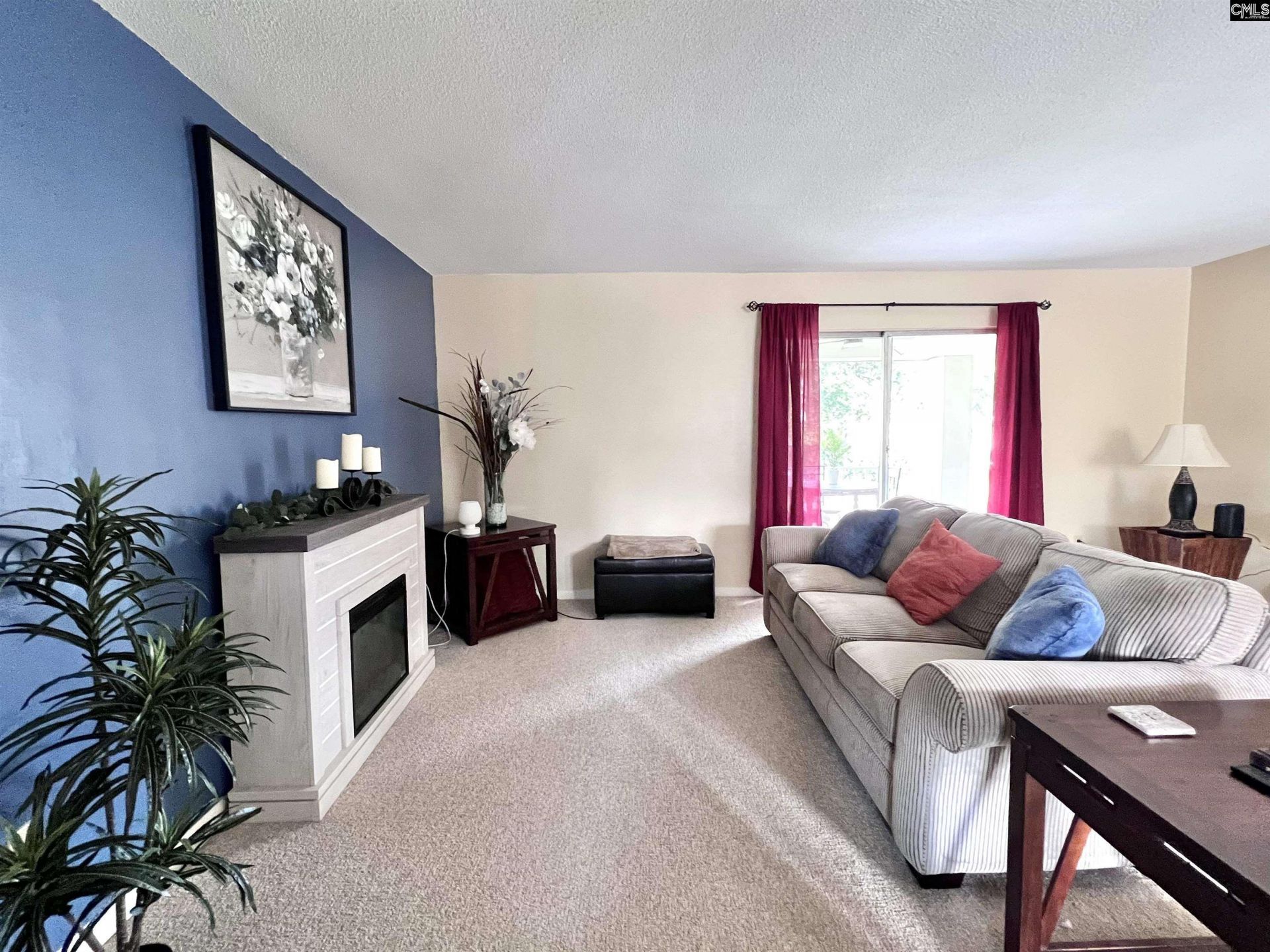 3600 Chateau Drive  Photo 8