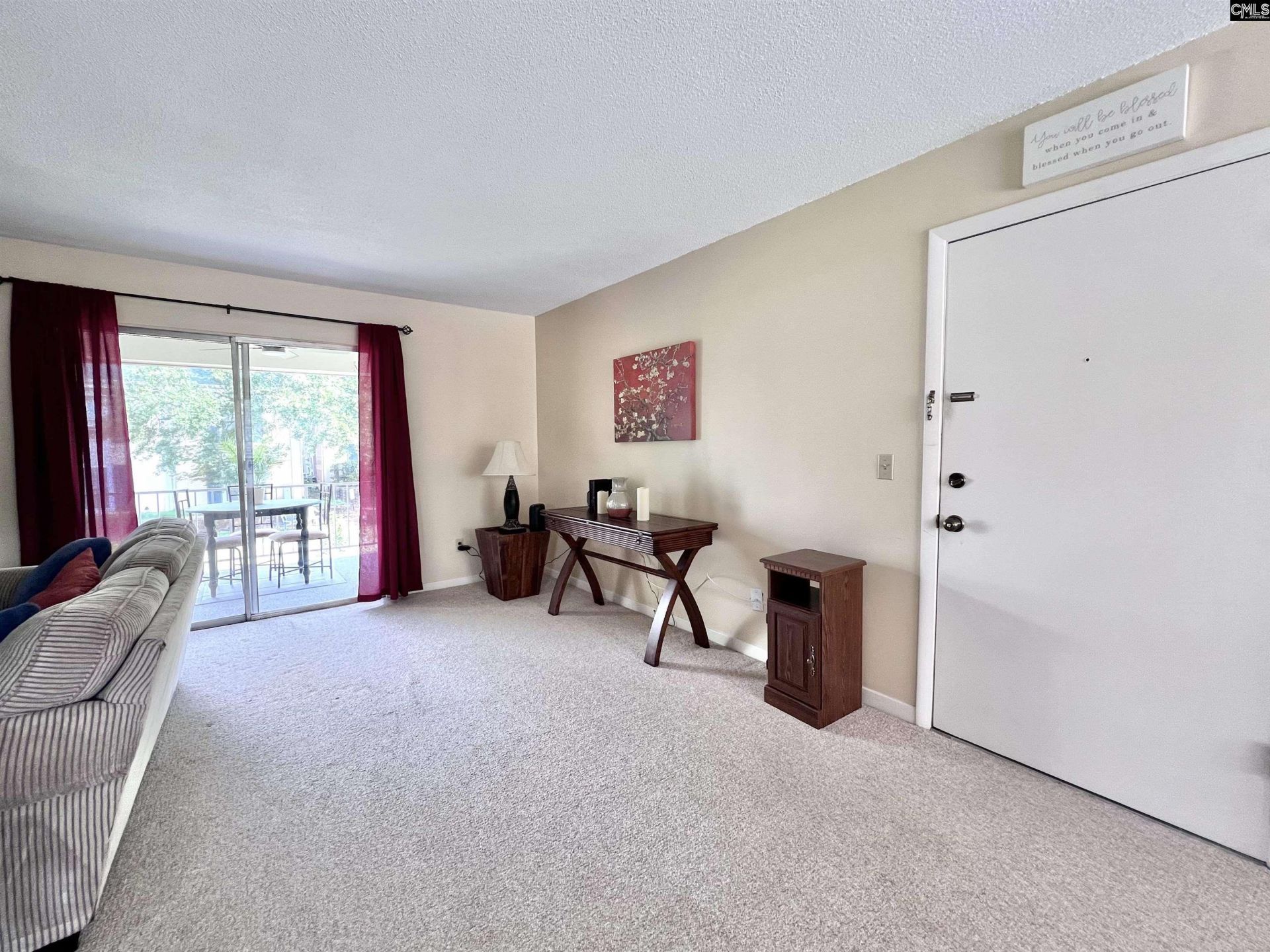 3600 Chateau Drive  Photo 9