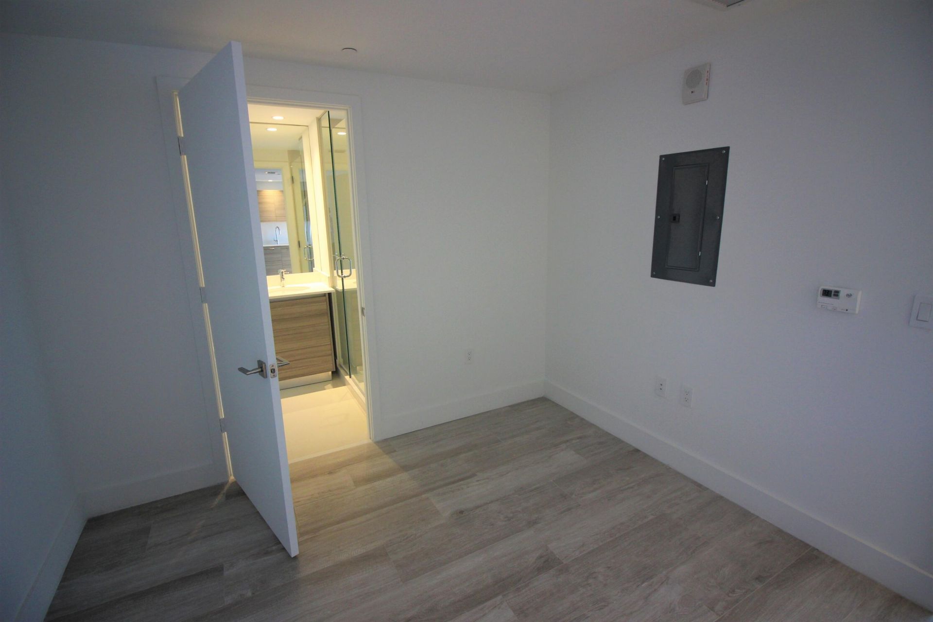 121 NE 34th Street, Unit 806A, Miami, FL 33137 Photo