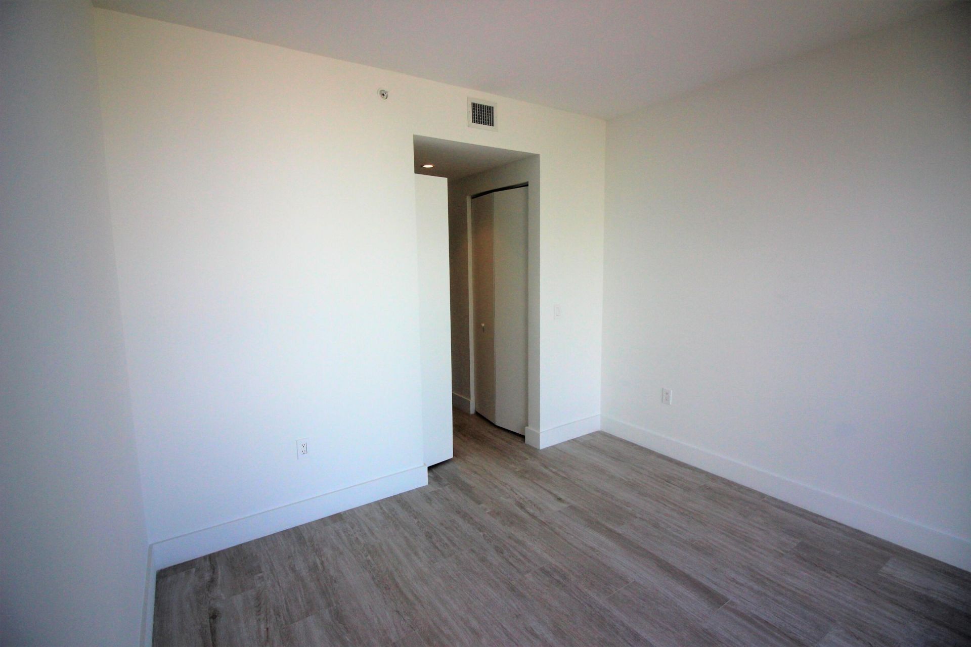 121 NE 34th Street, Unit 806A, Miami, FL 33137 Photo