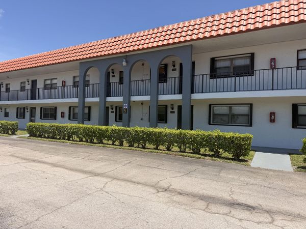 2141 W Woolbright Road, Unit L202, Boynton Beach, FL 33426