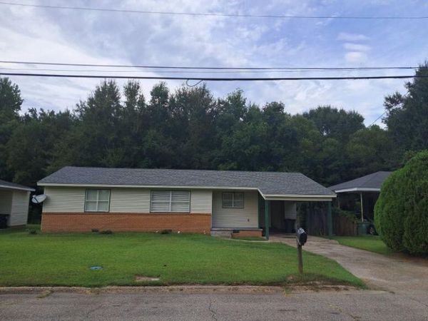 805 Duane St., Hattiesburg, MS 39401