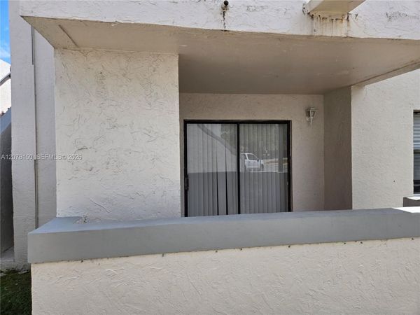 14835 SW 80th St, Unit 104-6, Miami, FL 33193