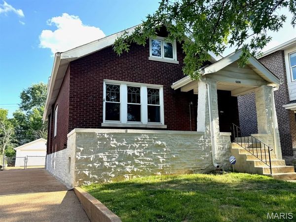 5230 Bancroft Avenue , St Louis, MO 63109