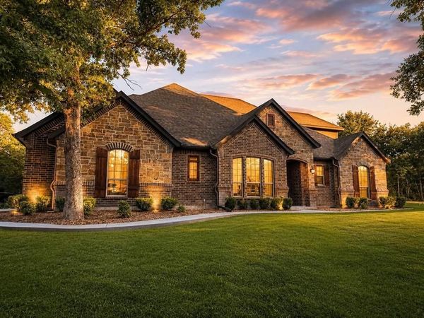 7259 Oak Creeks Court, Fort Worth, TX 76135