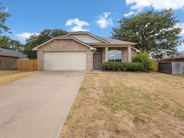 386 Molly Lane , Lindale, TX 75771