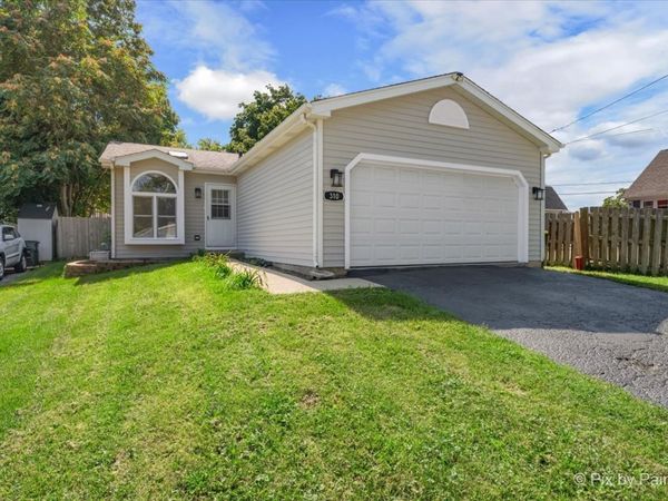 310 Lily Lane, Lakemoor, IL 60051