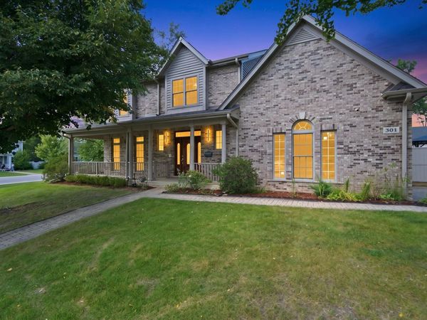 301 Spruce Street , Glenview, IL 60025