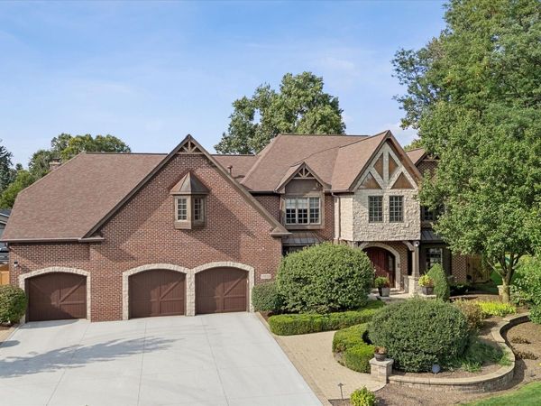 29W280 HARTMAN Drive , Naperville, IL 60564