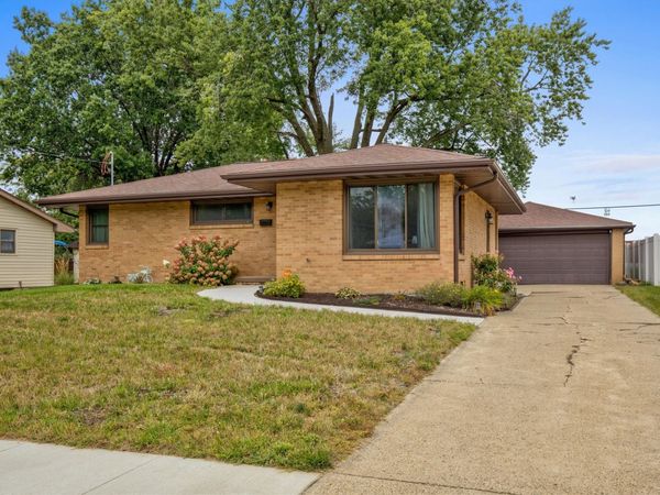 4017 64th Street, Urbandale, IA 50322