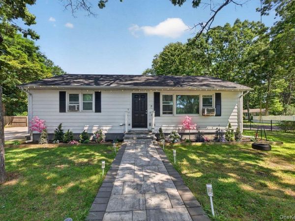 287 Whittier Drive , Mastic Beach, NY 11951
