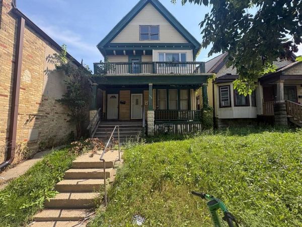 3258 N 33rd STREET, Milwaukee, WI 53216
