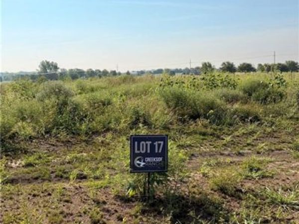 1085 Aria Drive, Raymore, MO 64083