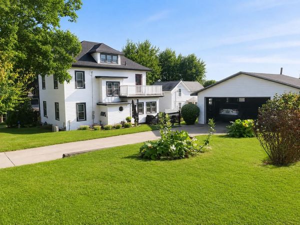 419 5th Avenue, New Glarus, WI 53574