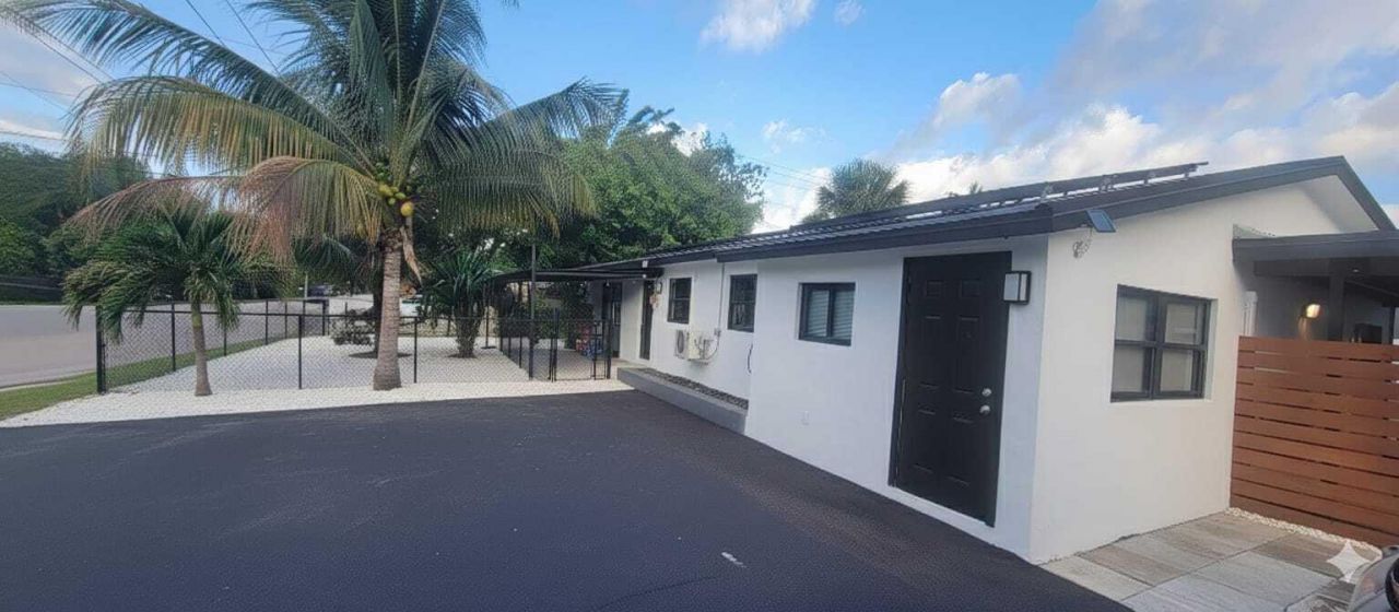 1202 NE 3rd Avenue, Fort Lauderdale, FL 33304 Photo