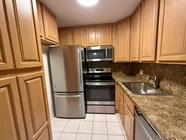 51 HASTINGS D, Unit 51, West Palm Beach, FL 33417