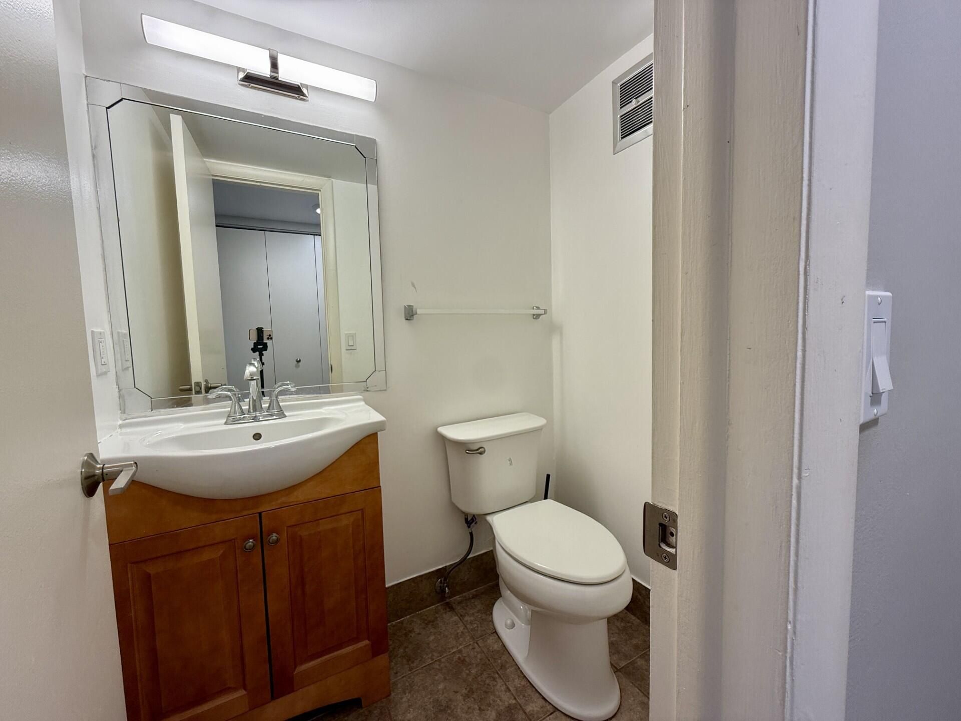 51 Hastings D, Unit 51, West Palm Beach, FL 33417 Photo