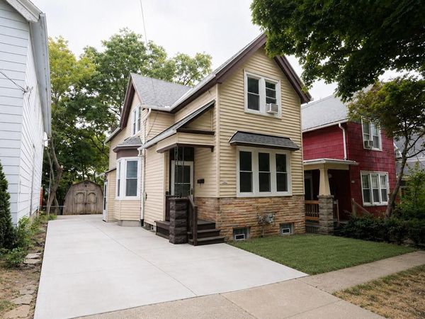 2447 S Burrell STREET, Milwaukee, WI 53207