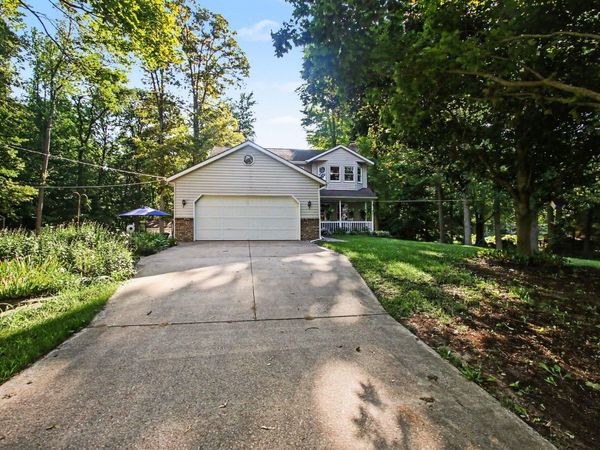 7660 56th Avenue, Hudsonville, MI 49426