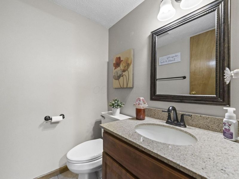 636 Waybaugh Drive, Columbus, OH 43230 Photo 16