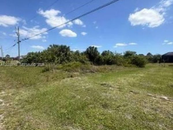 2804 Mable Ave N , Lehigh Acres, FL 33971