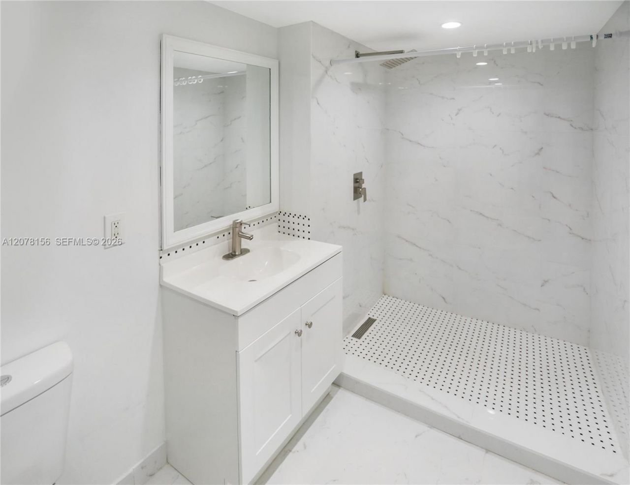 2941 NE 185th St , Unit 1305, Miami, FL 33180 Photo
