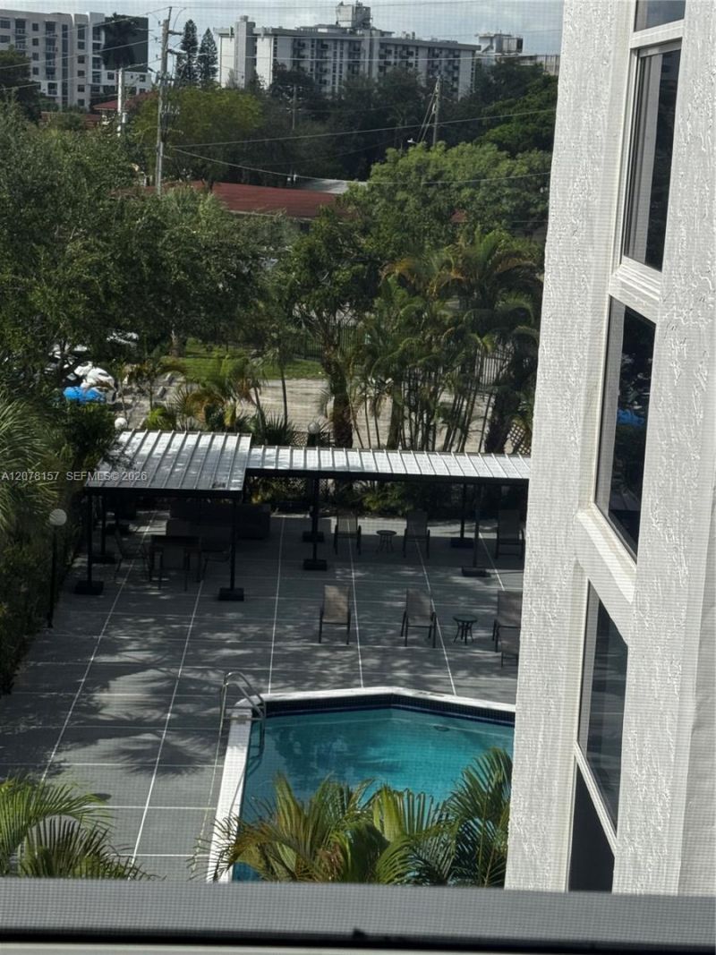 16851 NE 23rd Ave, Unit B402, North Miami Beach, FL 33160 Photo