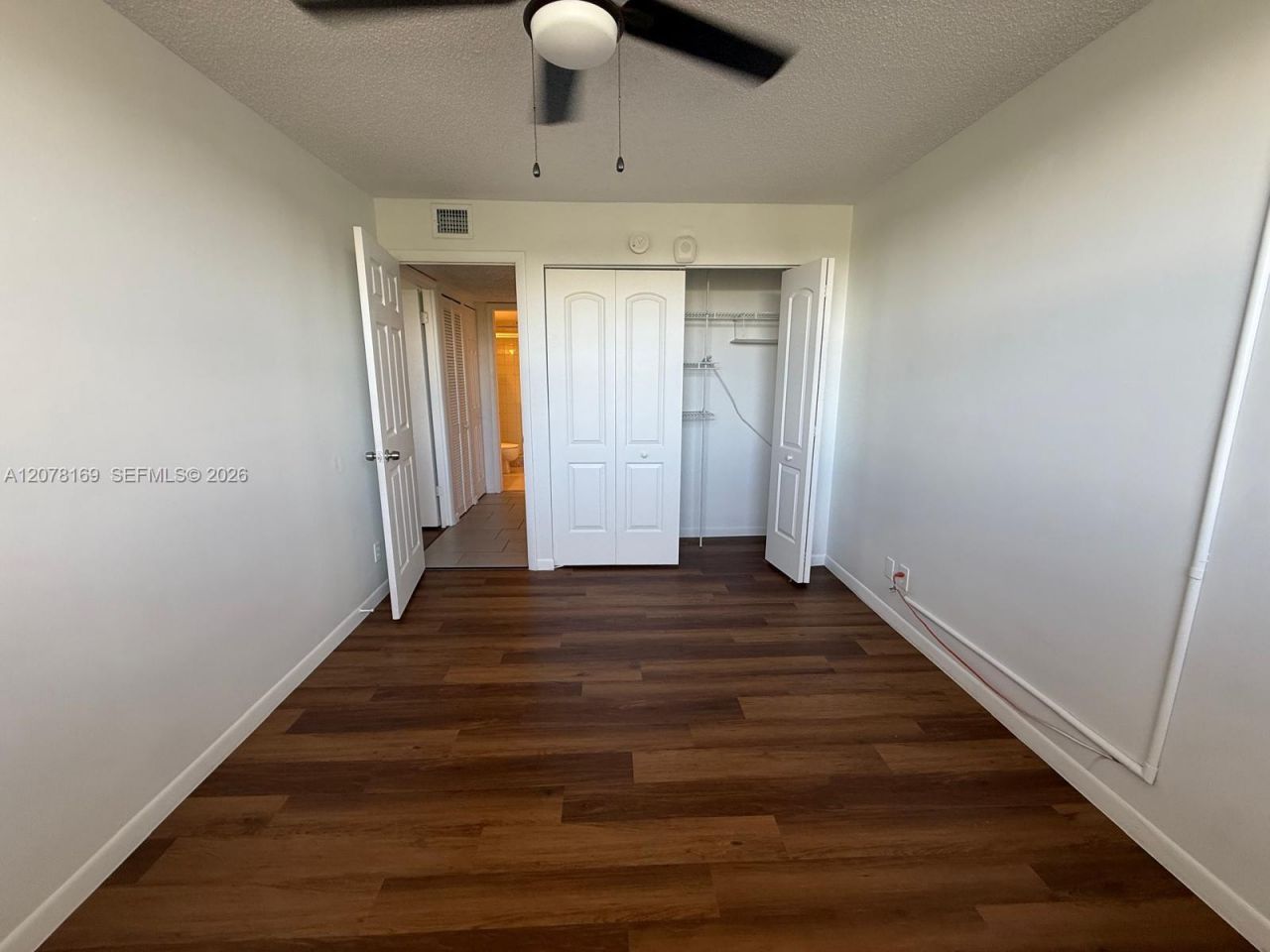 500 Executive Center Dr, Unit 4J, West Palm Beach, FL 33401 Photo