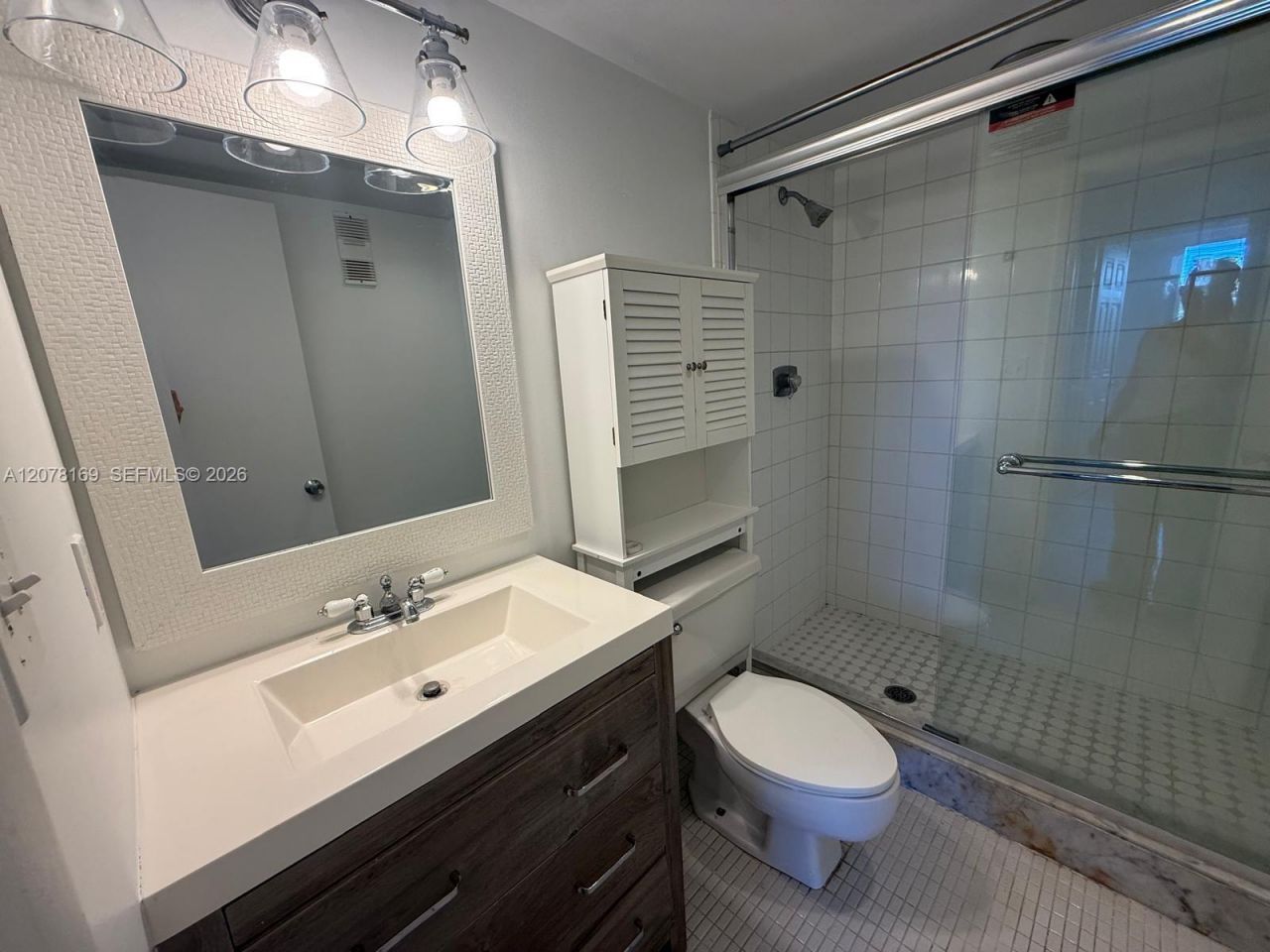 500 Executive Center Dr, Unit 4J, West Palm Beach, FL 33401 Photo