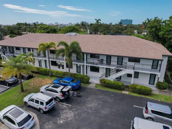 2140 NE 56 , Unit 12, Fort Lauderdale, FL 33308