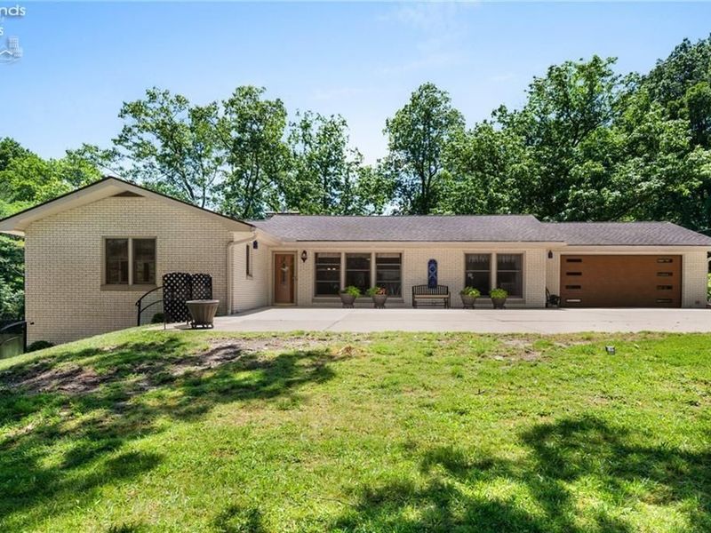 685 Sunnyside, Vermilion, OH 44089 Photo 2