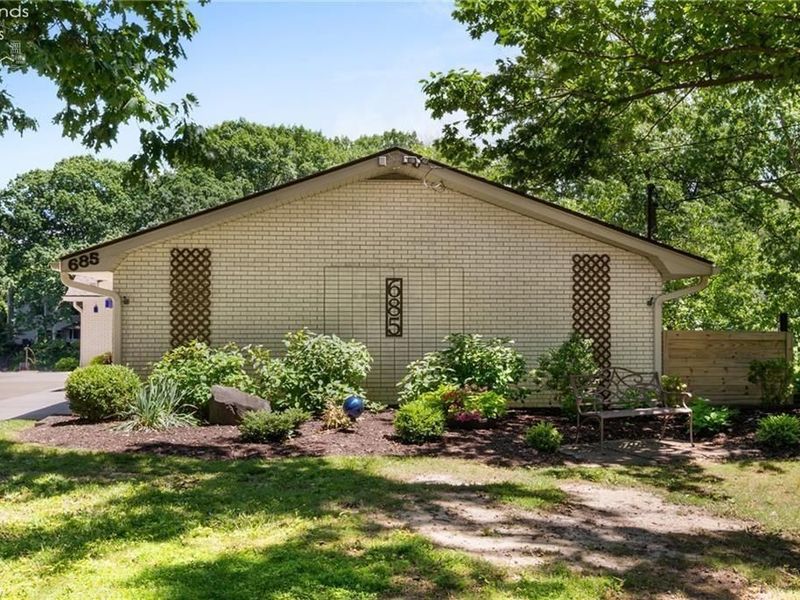685 Sunnyside, Vermilion, OH 44089 Photo 3
