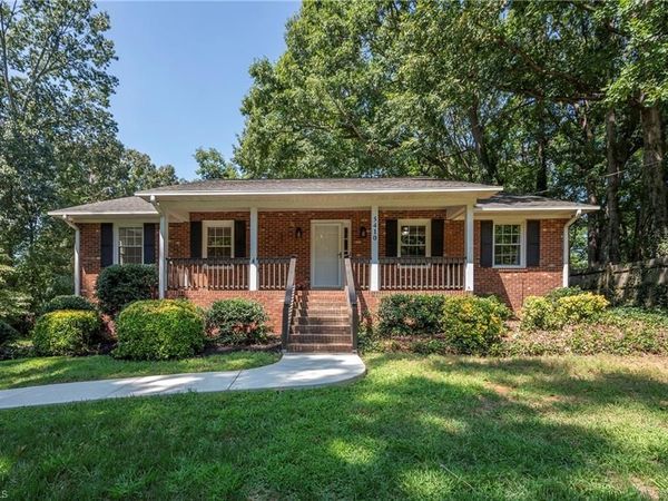 5410 Nestleway Drive, Clemmons, NC 27012