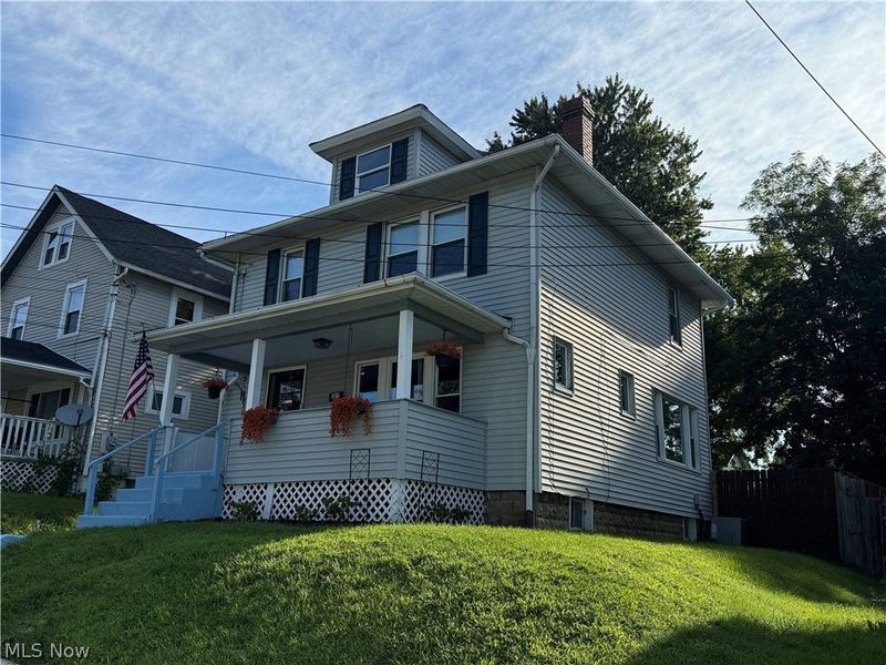 203 24th Street NW, Barberton, OH 44203 Photo 3