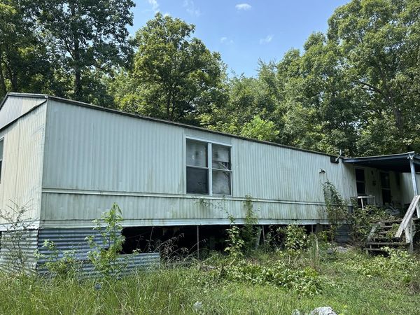 195 Williams St, Spring City, TN 37381