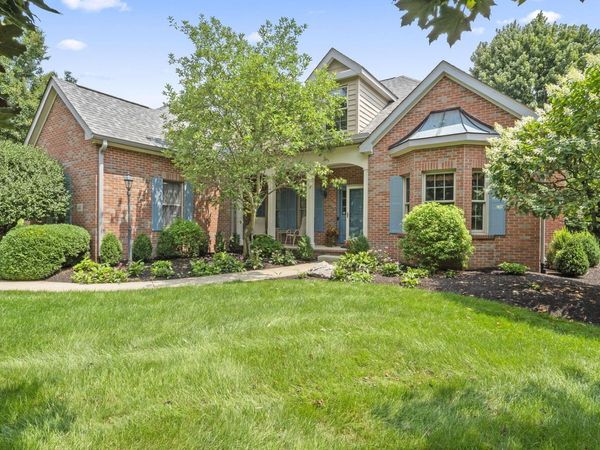 261 Glyn Tawel Drive, Granville, OH 43023